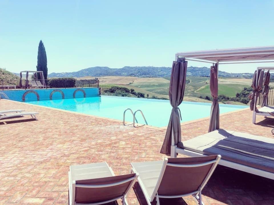 Agrihotel Il Palagetto Volterra Luaran gambar